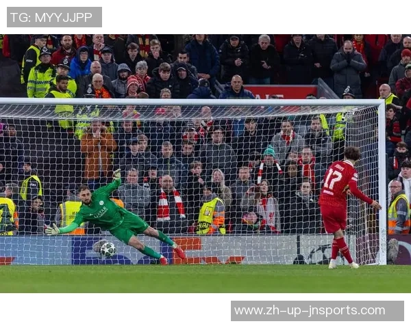 欧冠小组赛精彩对决利物浦迎战那不勒斯期待激烈较量